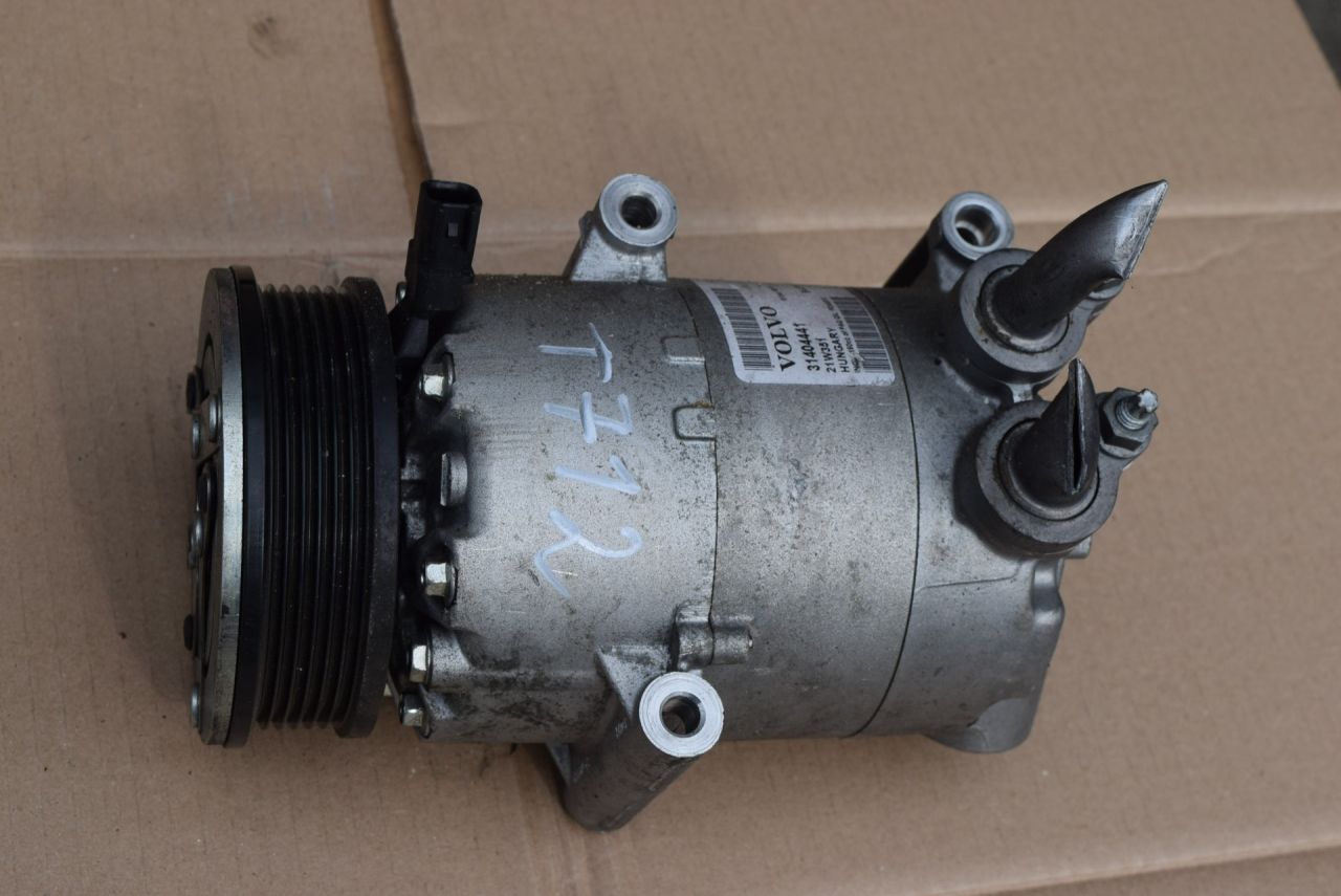 компрессор кондиционера Volvo S60 2 поколение 2012, 1.6 л., Ti, B 4164 T3, бензин, АКПП, универсал, передний привод, 31404441 - фото №1