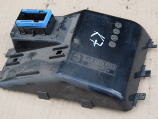 вещевой ящик центральной консоли BMW 5 серия E39 [рестайлинг] 2003, 2.5 л., M57 D25 (256D2), дизель, АКПП, универсал, 514582685259