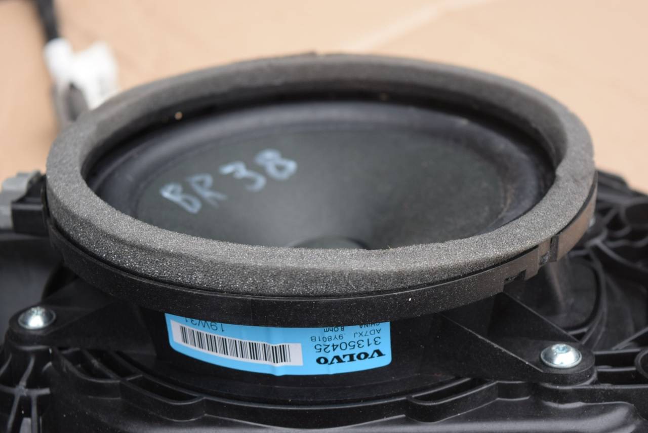 динамик двери Volvo XC60 2 поколение 2021, 2.0 л., бензин, АКПП, 31350425 - фото №1