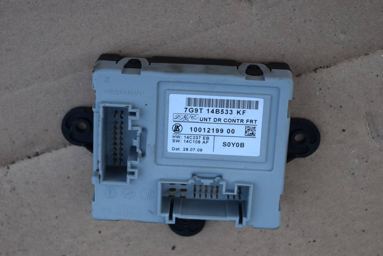 блок комфорта Volvo XC60 1 поколение 2009, 2.4 л., D5, D 5244 T10, дизель, АКПП, полный подключаемый привод, 7G9T14B533KF - фото №1