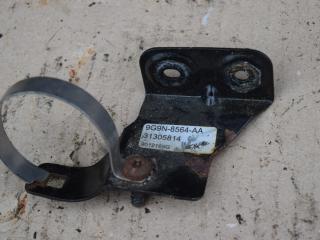 кронштейн топливного фильтра Volvo XC60 1 поколение 2012, 2.4 л., D5, D 5244 T10, дизель, АКПП, полный привод, 9G9N8564AA, 31305814