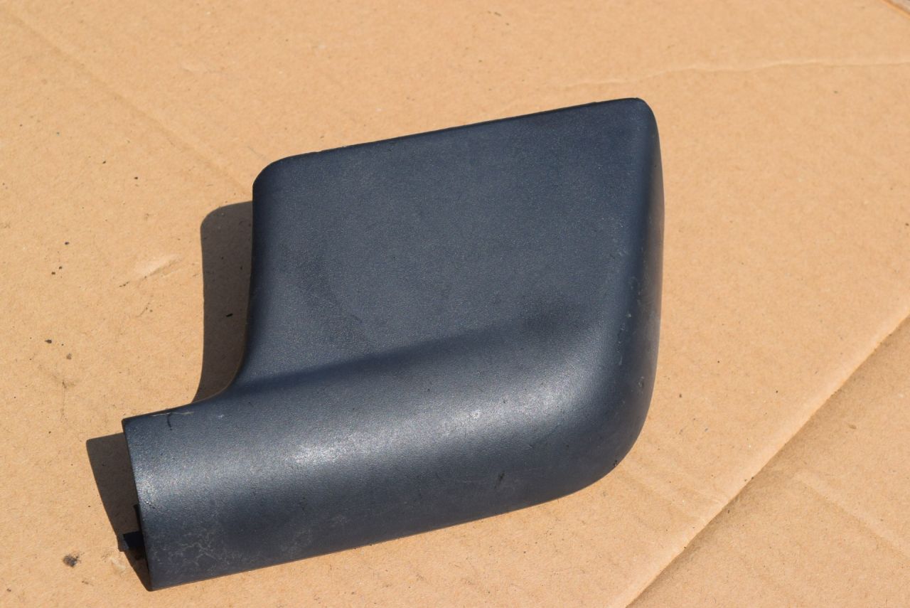 крышка (заглушка) рейлинга Volvo XC70 2 поколение 2002, 2.5 л., Ti, B 5254 T2, бензин, МКПП, универсал, полный подключаемый привод, 9484126 - фото №1