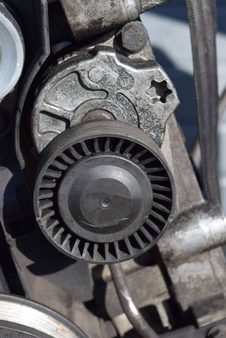 натяжитель Volvo S80 1 поколение 2001, 2.0 л., Ti, B 5204 T4, бензин, МКПП, седан, передний привод - фото №1