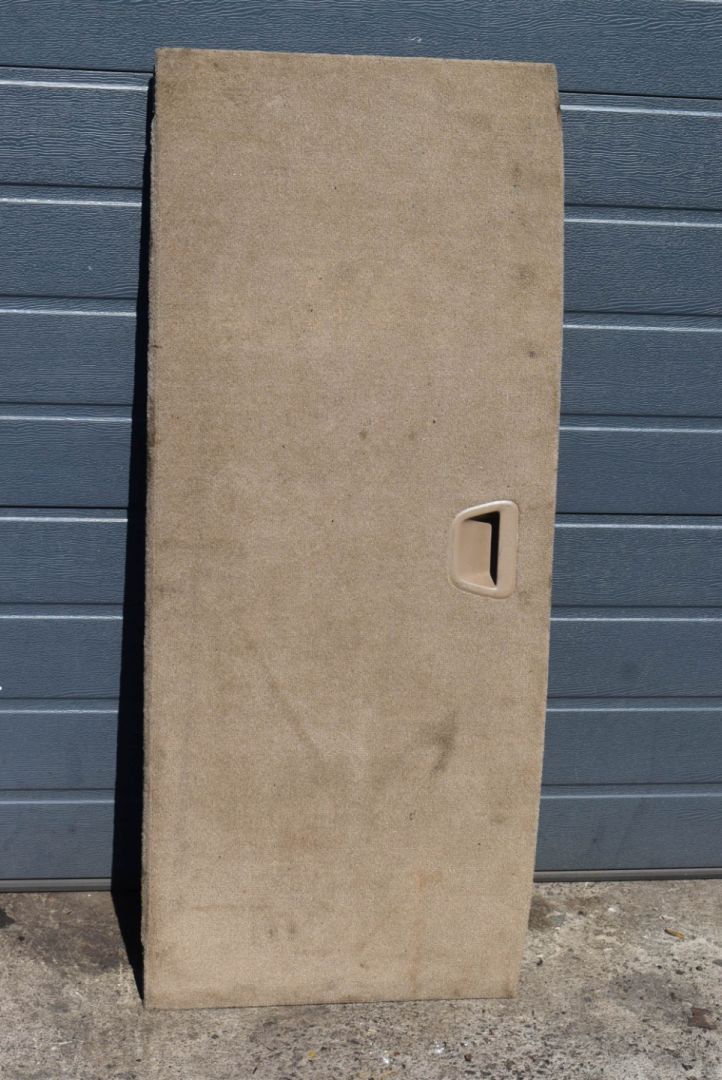 пол багажника Volvo XC70 2 поколение 2002, 2.5 л., Ti, B 5254 T2, бензин, МКПП, универсал, полный подключаемый привод, 9468248 - фото №1