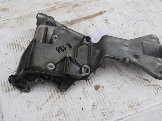 кронштейн генератора Volvo XC60 1 поколение 2009, 2.4 л., D5, D 5244 T10, дизель, АКПП, полный подключаемый привод, 31258329