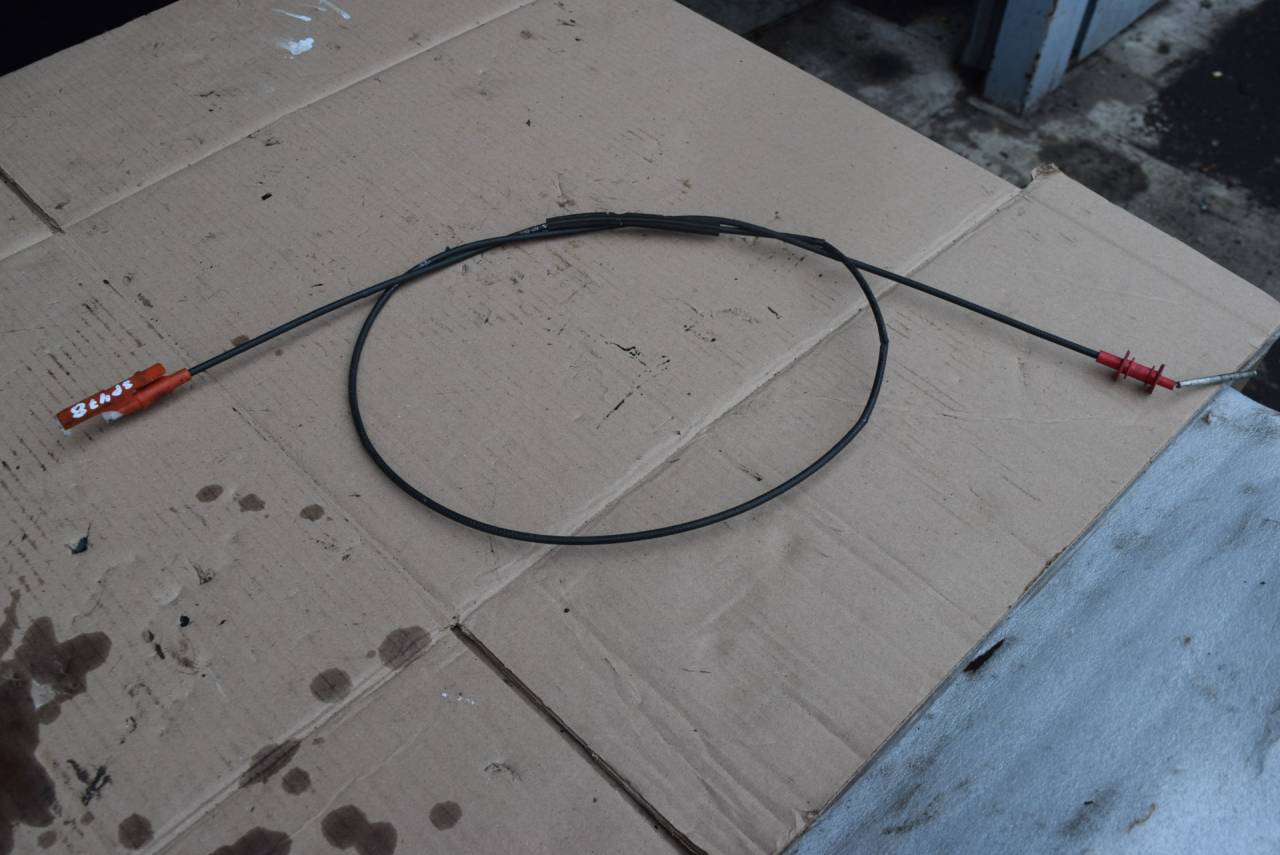 трос Volvo XC90 1 поколение 2005, 2.4 л., D5, D 5244 T, дизель, АКПП, полный подключаемый привод, 8689419 - фото №1