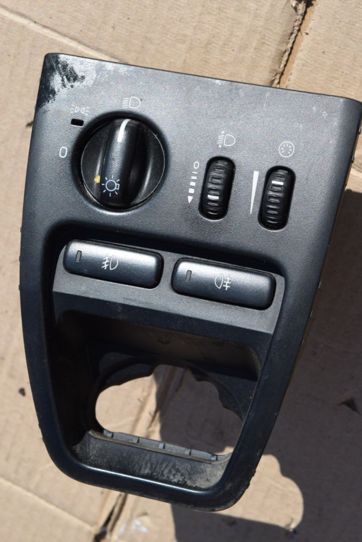 переключатель света Volvo XC90 1 поколение 2003, 2.4 л., D 5244 T, дизель, АКПП, 8685452 - фото №1