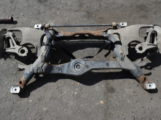 балка подвески задняя Audi Q5 8R [рестайлинг] 2013, 2.0 л., TFSI, CNCD, бензин, АКПП, полный подключаемый привод, 8R0505235N, 8K0501529L, 8R0505311F, 8R0505312F, 8K0505323H, 8K0505324H, 8K0407613B, 8R0505565