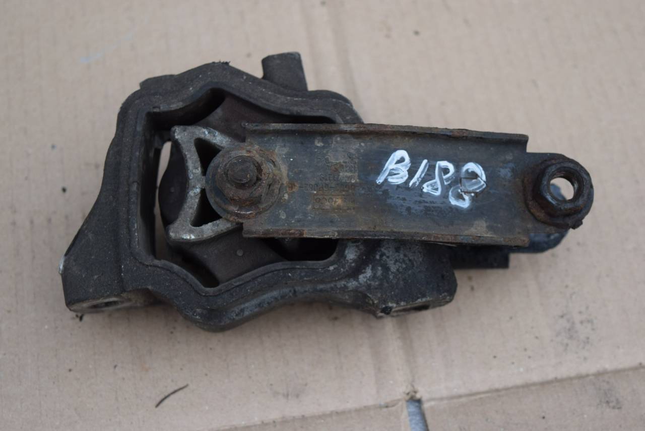 подушка крепления двигателя Volvo XC60 1 поколение 2009, 2.4 л., D5, D 5244 T10, дизель, АКПП, полный подключаемый привод, 30671219 - фото №1