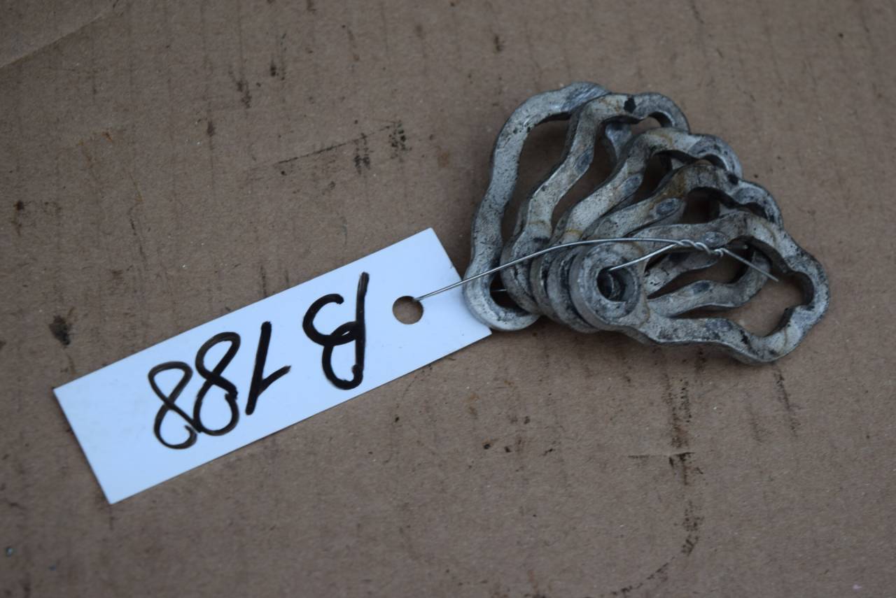 крепление форсунки Volvo XC60 1 поколение 2009, 2.4 л., D5, D 5244 T10, дизель, АКПП, полный подключаемый привод - фото №1