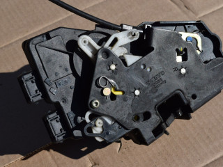 замок двери Volvo XC70 1 поколение 1999, 2.4 л., Ti, B 5244 T, бензин, АКПП, универсал, полный подключаемый привод, 8626188