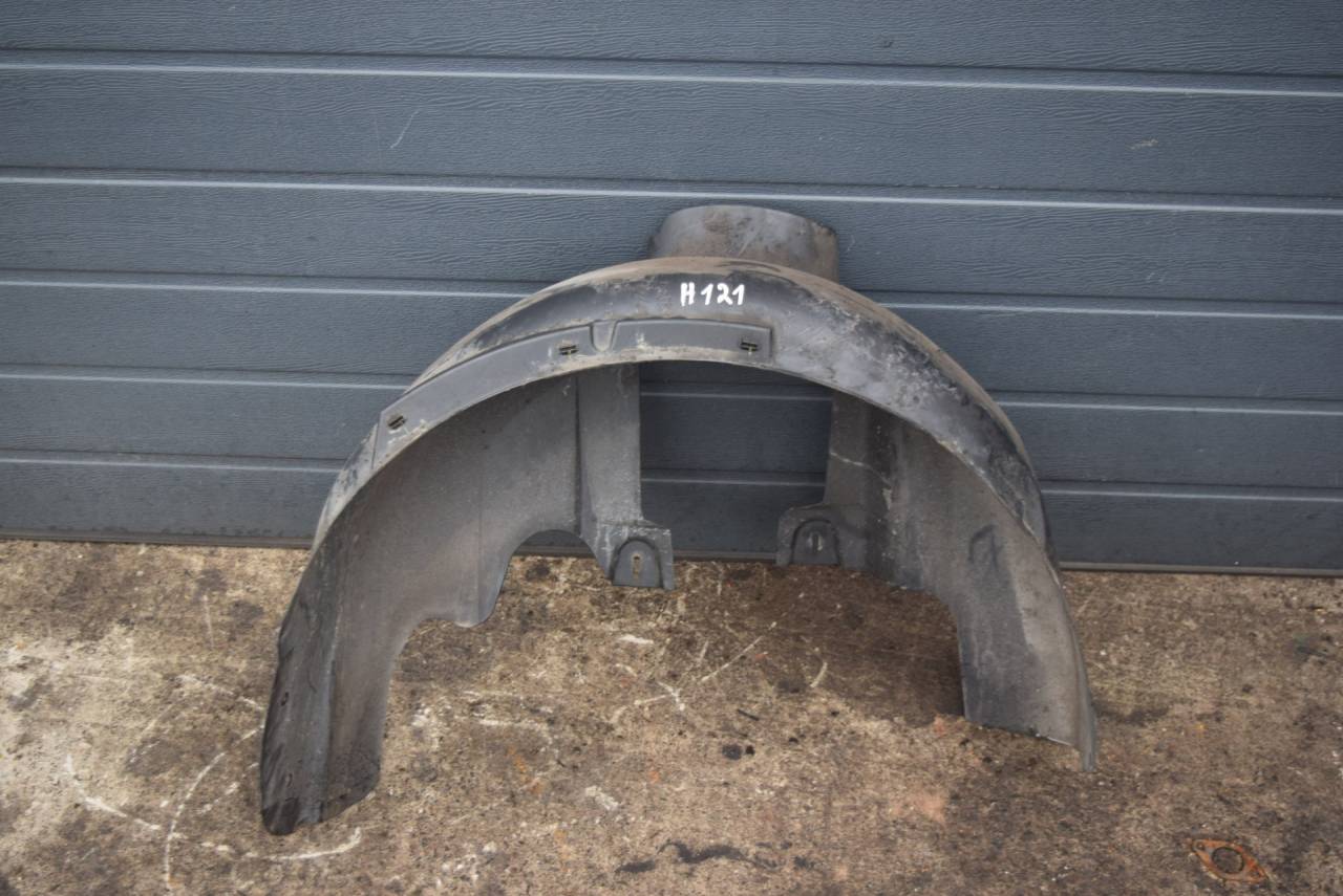 защита арок задняя левая (подкрылок) Volvo C30 1 поколение 2007, 2.5 л., Ti, бензин, МКПП, серый, хетчбэк 3 дв., передний привод, 30744038 - фото №1