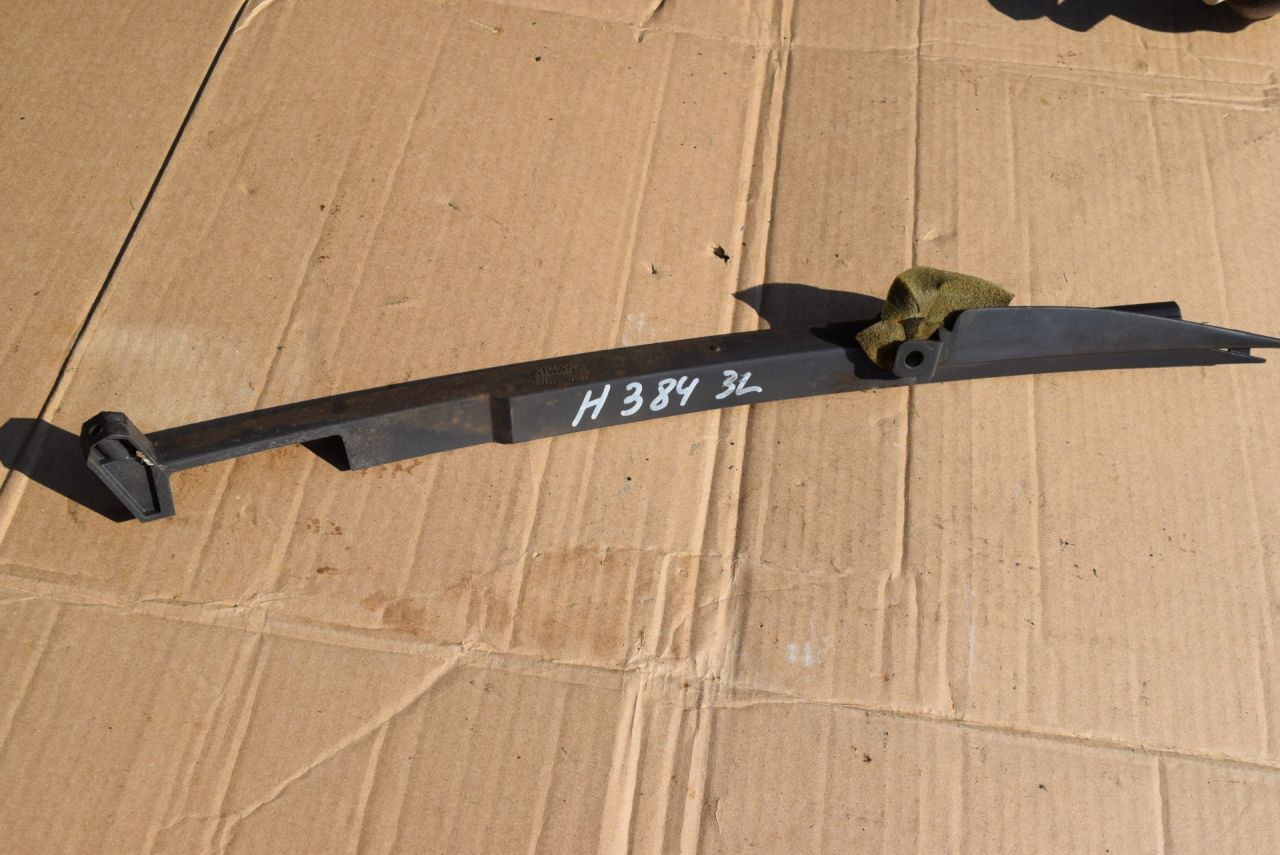 направляющая стекла Volvo XC70 2 поколение 2002, 2.5 л., Ti, B 5254 T2, бензин, МКПП, универсал, полный подключаемый привод, 8650046 - фото №1