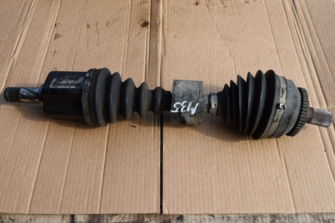 полуось передняя левая (приводной вал, ШРУС) Volvo XC70 1 поколение 1999, 2.4 л., Ti, B 5244 T, бензин, АКПП, универсал, полный подключаемый привод, P9470932, T991020 - фото №1