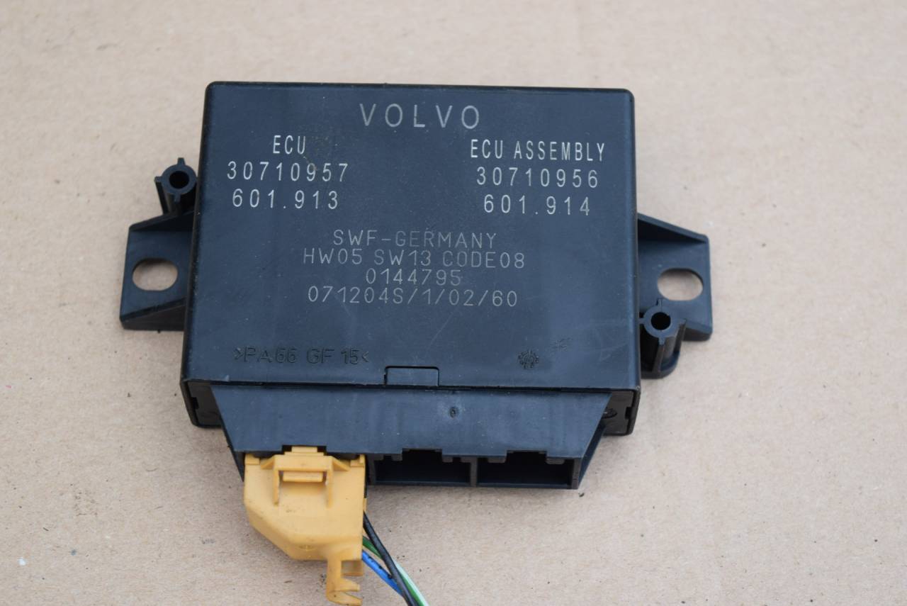блок управления парктрониками Volvo XC90 1 поколение 2006, 2.4 л., D5, D 5244 T4, дизель, АКПП, черный, внедорожник 5 дв., полный подключаемый привод, 30710957, 30710956 - фото №1