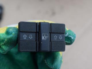 блок управления стеклоподъемниками Volkswagen Vento 1 поколение 1997, 1.9 л., дизель, МКПП, седан, 3A0959855