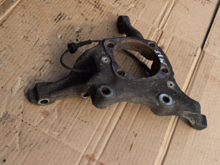 кулак поворотный левый Volvo XC70 1 поколение 1999, 2.4 л., Ti, B 5244 T, бензин, АКПП, универсал, полный подключаемый привод