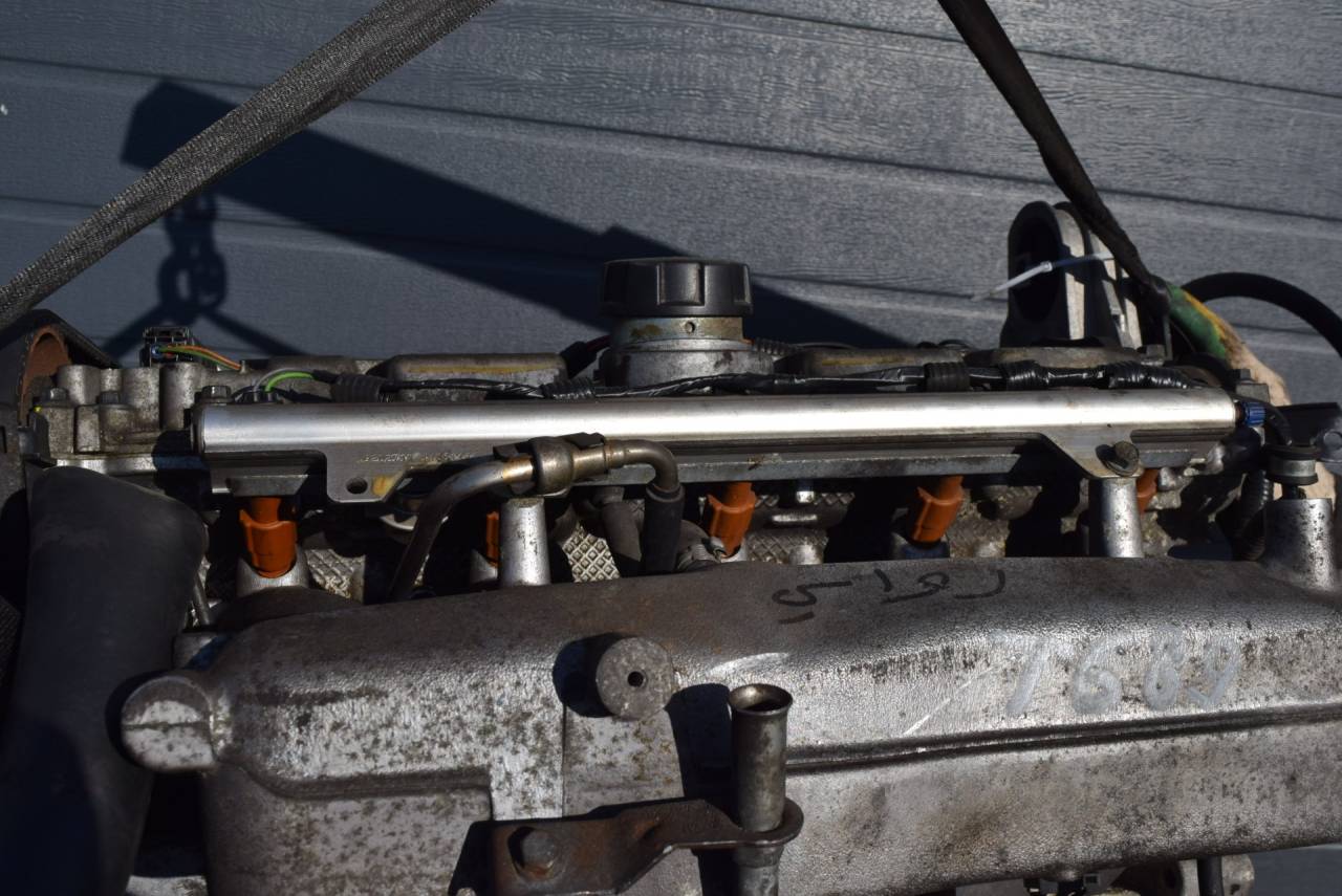 форсунка Volvo S80 1 поколение 2001, 2.0 л., Ti, B 5204 T4, бензин, МКПП, седан, передний привод, 9186340, 0280155831 - фото №1