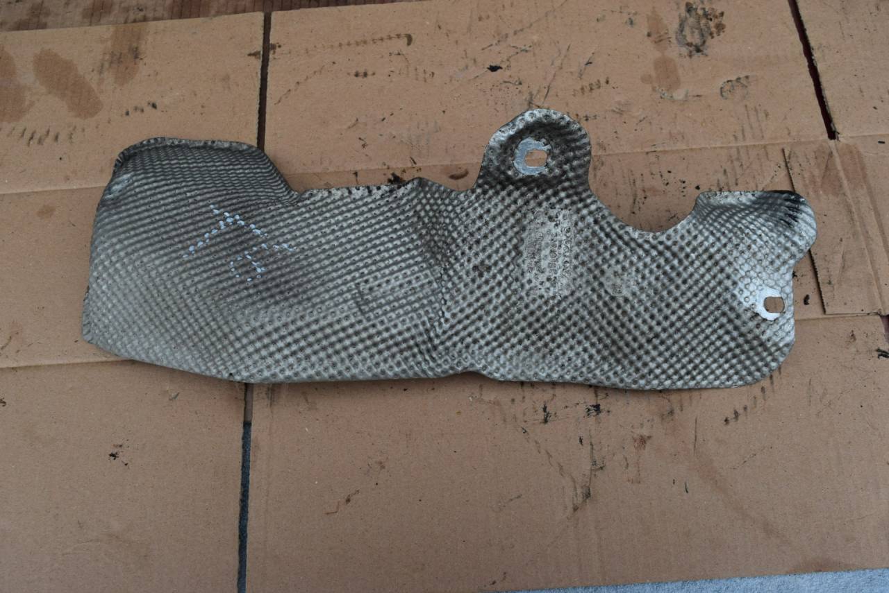 тепловой экран моторного отсека Volvo S80 1 поколение 2000, 2.9 л., i, B 6294 S, бензин, АКПП, седан, 09181860 - фото №1