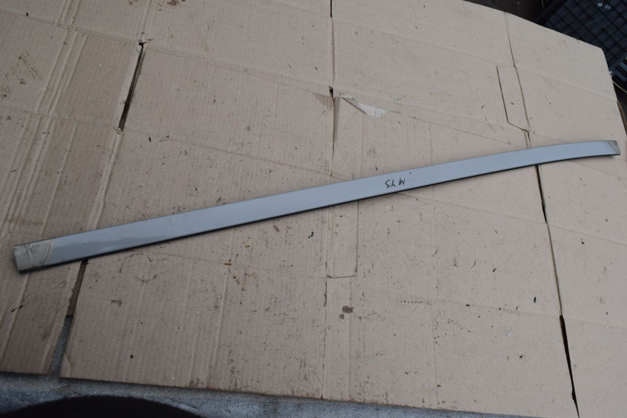 молдинг крыши Volvo XC70 2 поколение 2002, 2.4 л., Ti, B 5244 T3, бензин, АКПП, универсал, полный подключаемый привод, 39968747 - фото №1