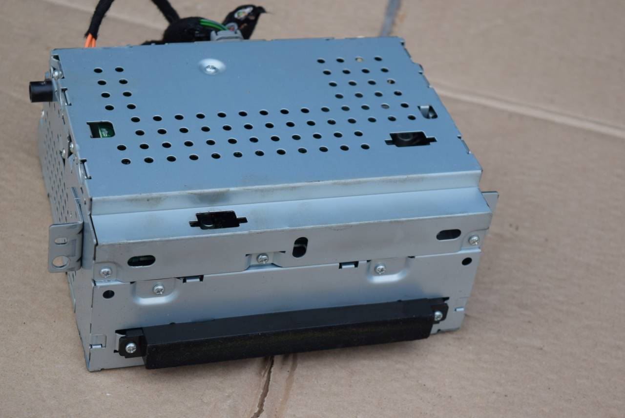 магнитола Volvo XC60 1 поколение 2009, 2.4 л., D5, D 5244 T10, дизель, АКПП, полный подключаемый привод, 31310071AA, 31285836AA, 8G9N18C815AC - фото №1