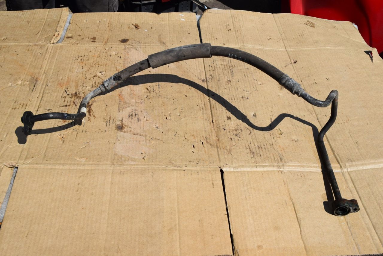 трубка кондиционера Volvo XC70 2 поколение 2002, 2.5 л., Ti, B 5254 T2, бензин, МКПП, универсал, полный подключаемый привод, 31101190 - фото №1