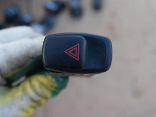 кнопка аварийной сигнализации Kia Shuma 1 поколение 1999, 1.5 л., бензин, АКПП