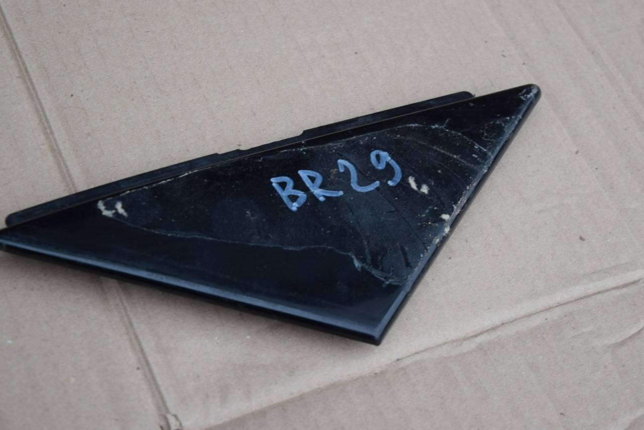 молдинг двери передней левой Volvo XC60 2 поколение 2021, 2.0 л., бензин, АКПП, 31672922 - фото №1