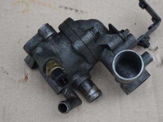 корпус термостата Kia Rio 2 поколение 2006, 1.5 л., дизель, МКПП, хетчбэк 5 дв.