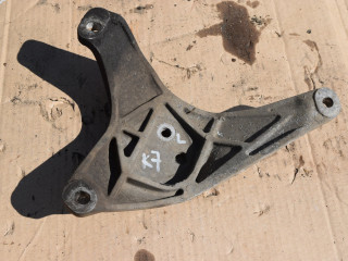 кронштейн двигателя BMW 5 серия E39 [рестайлинг] 2003, 2.5 л., M57 D25 (256D2), дизель, АКПП, универсал, 1096080