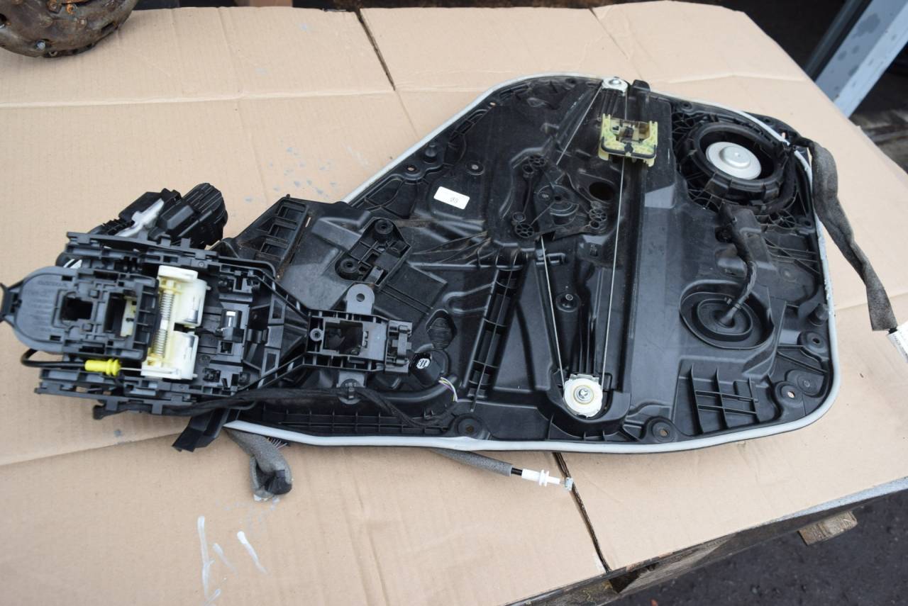 дверная проводка Volvo XC60 2 поколение 2021, 2.0 л., бензин, АКПП, 31676181 - фото №1