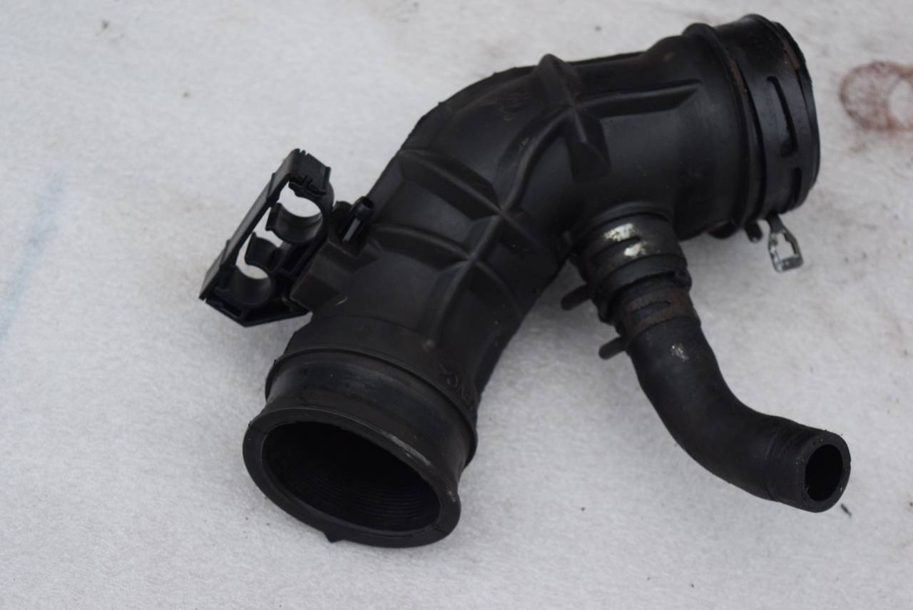 патрубок воздушного фильтра Toyota Yaris XP9 2008, 1.4 л., D-4D, 1ND-TV, дизель, МКПП, хетчбэк 5 дв., передний привод, 178830G010 - фото №1