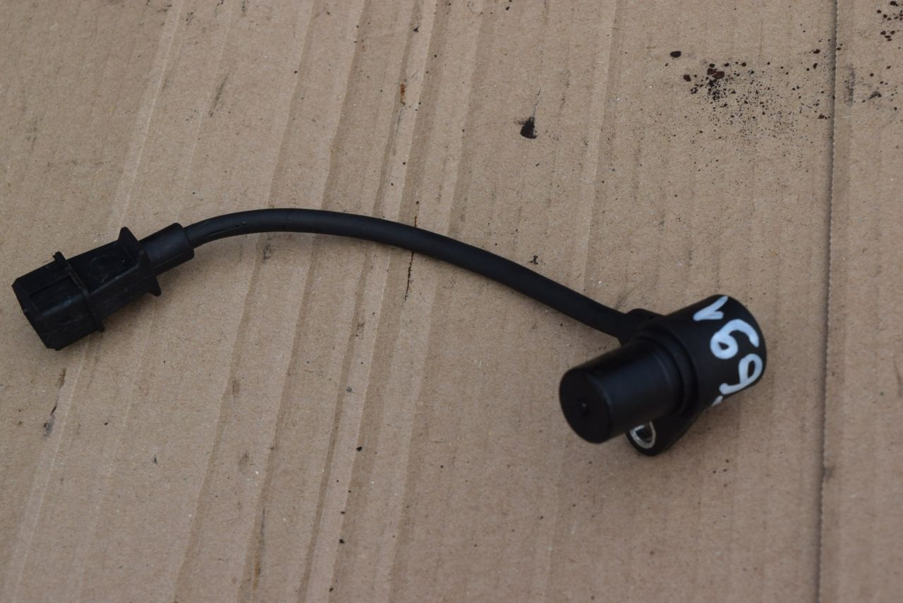 датчик коленвала Land Rover Freelander 1 поколение 2002, 2.0 л., 20T2N, дизель, МКПП, полный подключаемый привод - фото №1