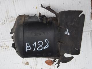 воздуховод (дефлектор) радиатора Volvo XC60 1 поколение 2009, 2.4 л., D5, D 5244 T10, дизель, АКПП, полный подключаемый привод, 31294171