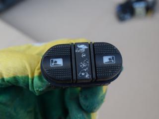 кнопка стеклоподъемника двери SEAT Alhambra 1 поколение 1997, 1.9 л., дизель, 7M0959856C