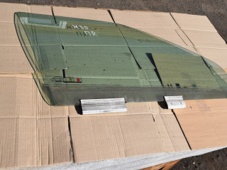 стекло двери передней правой Volvo XC70 1 поколение 1999, 2.4 л., Ti, B 5244 T, бензин, АКПП, универсал, полный подключаемый привод