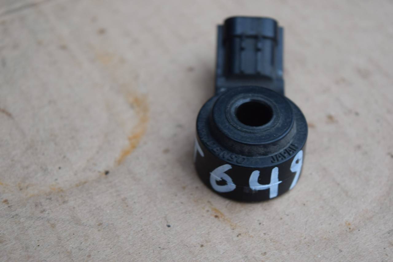 датчик детонации Volvo S40 2 поколение 2006, 2.4 л., i, B 5244 S5, бензин, АКПП, седан, 1710001070, 30750883 - фото №1