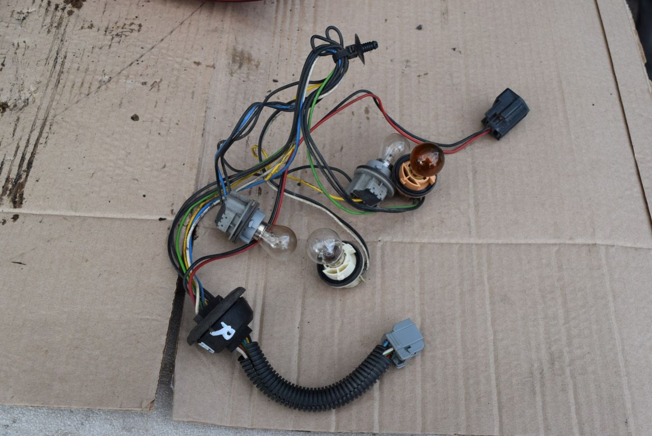 проводка заднего фонаря Volvo XC90 1 поколение 2003, 2.4 л., D 5244 T, дизель, АКПП - фото №1