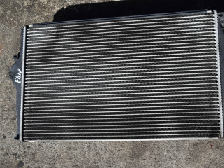 интеркулер Volvo XC70 2 поколение 2002, 2.4 л., Ti, B 5244 T3, бензин, АКПП, универсал, полный подключаемый привод, 30680547