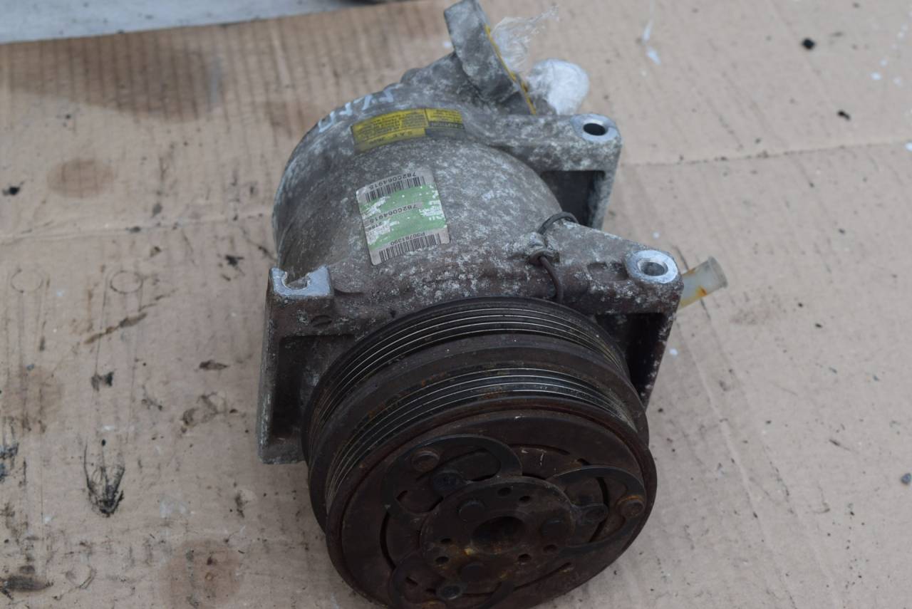 компрессор кондиционера Volvo C30 1 поколение 2007, 2.5 л., Ti, бензин, МКПП, серый, хетчбэк 3 дв., передний привод, 30761390, P30761390 - фото №1