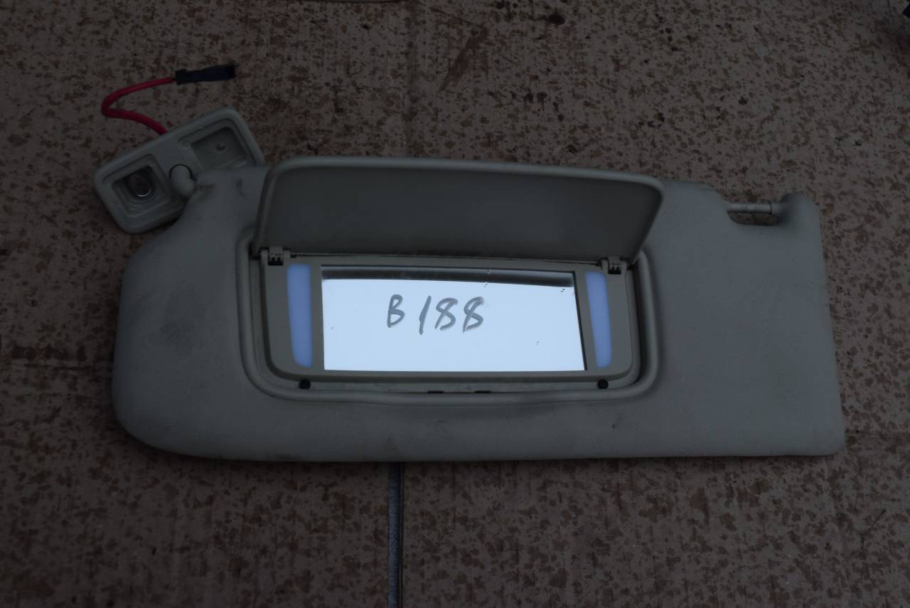 козырек солнцезащитный Volvo XC60 1 поколение 2009, 2.4 л., D5, D 5244 T10, дизель, АКПП, полный подключаемый привод - фото №1