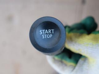 кнопка запуска двигателя Renault Megane 2 поколение 2004, 1.5 л., дизель, МКПП, универсал, 8200407396