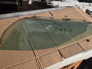 стекло двери передней левой Volvo V70 2 поколение 2003, 2.4 л., Ti, B 5244 T3, бензин, МКПП, универсал, передний привод