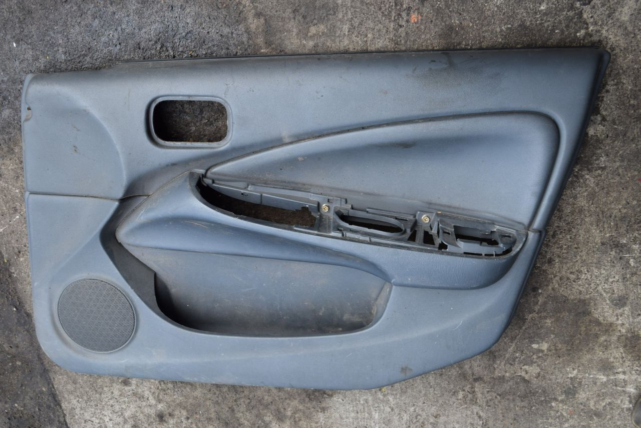 обшивка двери передняя правая Nissan Almera Classic B10 2006, 1.6 л., i, QG16DE, бензин, МКПП, седан, передний привод - фото №1