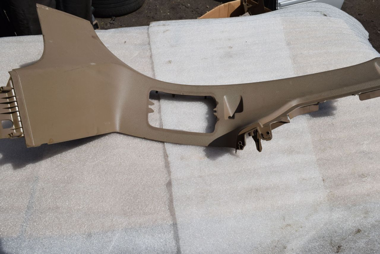 обшивка багажника Volvo XC70 2 поколение 2002, 2.5 л., Ti, B 5254 T2, бензин, МКПП, универсал, полный подключаемый привод - фото №1