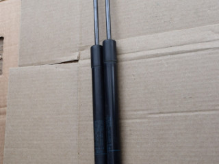 амортизатор крышки багажника (3-5 двери) Audi Q5 8R [рестайлинг] 2013, 2.0 л., TFSI, CNCD, бензин, АКПП, полный подключаемый привод, 8R0827552A, 8R0827552A03S