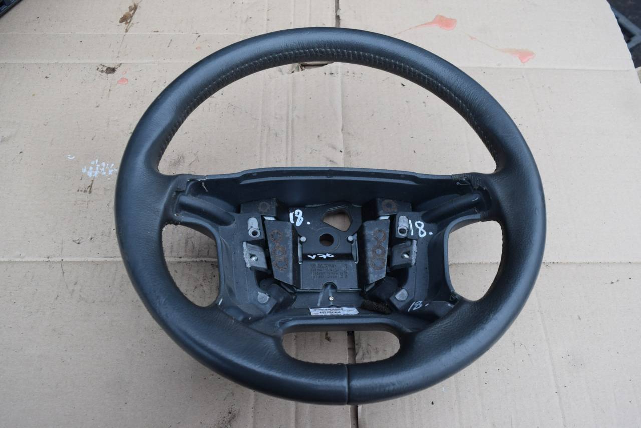 руль Volvo V70 2 поколение 2003, 2.4 л., Ti, B 5244 T3, бензин, МКПП, универсал, передний привод - фото №1