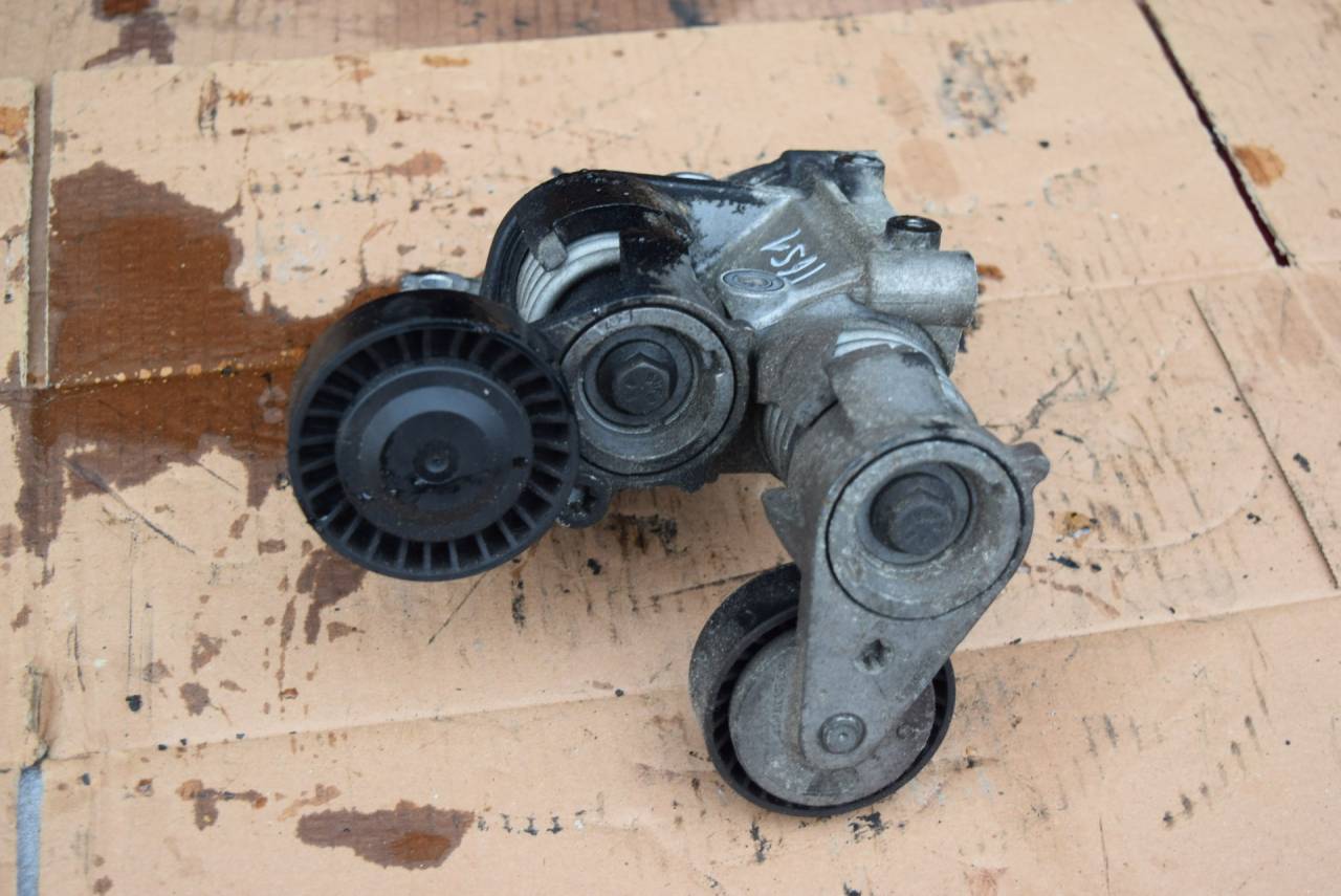 натяжитель Volvo S40 2 поколение 2005, 2.4 л., i, B 5244 S5, бензин, АКПП, седан - фото №1