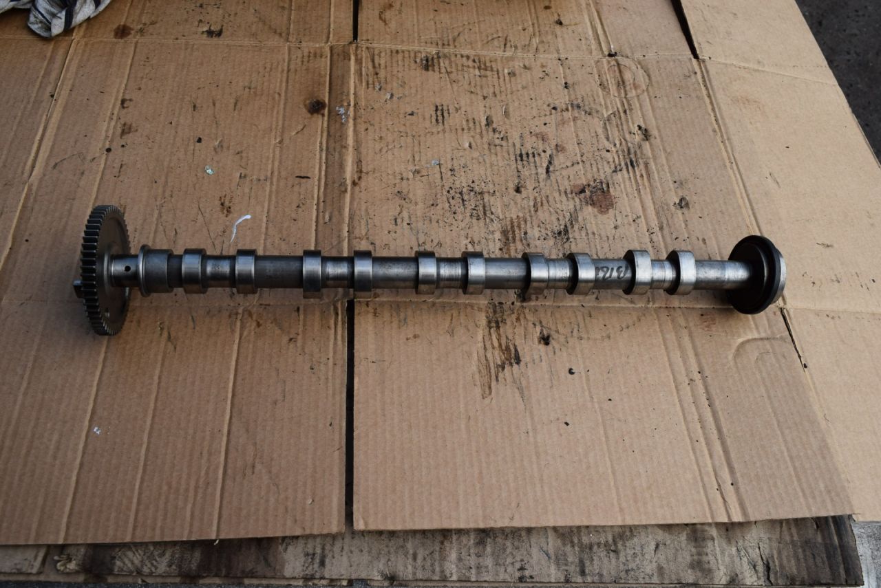 распредвал Volvo XC60 1 поколение 2009, 2.4 л., D5, D 5244 T10, дизель, АКПП, полный подключаемый привод, 3077726 - фото №1