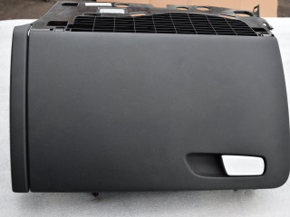 бардачок Audi Q5 8R [рестайлинг] 2013, 2.0 л., TFSI, CNCD, бензин, АКПП, полный подключаемый привод